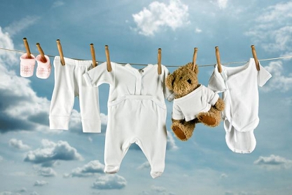 To jak faktycznie jest z tym praniem odzieży niemowlęcej?